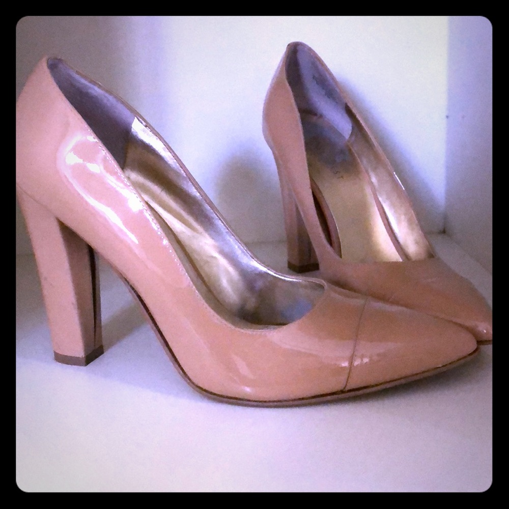 Nude Patent leather Nine West pumps